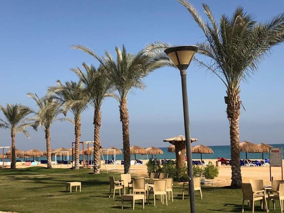 Laserina Palm Beach For Families Only Ground Floor With Big Garden Please Note That There Is Entrance Extra Fees 250 Le Per Adult Hotel Ain Sukhna Luaran gambar